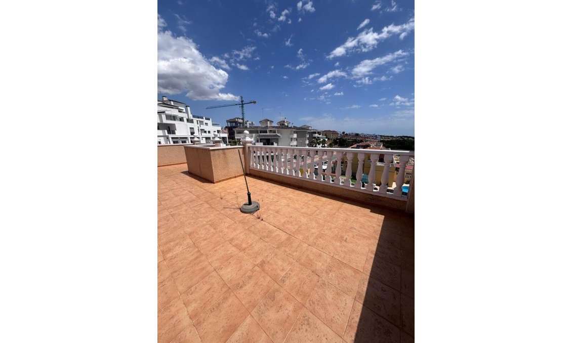 Resale - Townhouse -
Villamartin - Costa Blanca