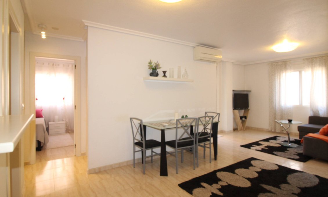Használt Ingatlanok - Apartman -
Torrevieja - Centrum