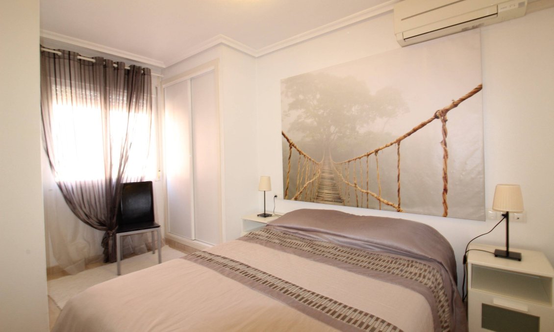 Használt Ingatlanok - Apartman -
Torrevieja - Centrum