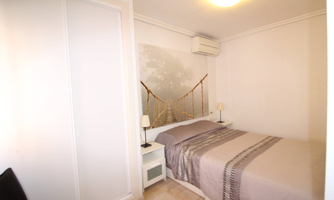 Használt Ingatlanok - Apartman -
Torrevieja - Centrum