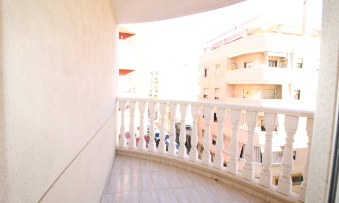Használt Ingatlanok - Apartman -
Torrevieja - Centrum