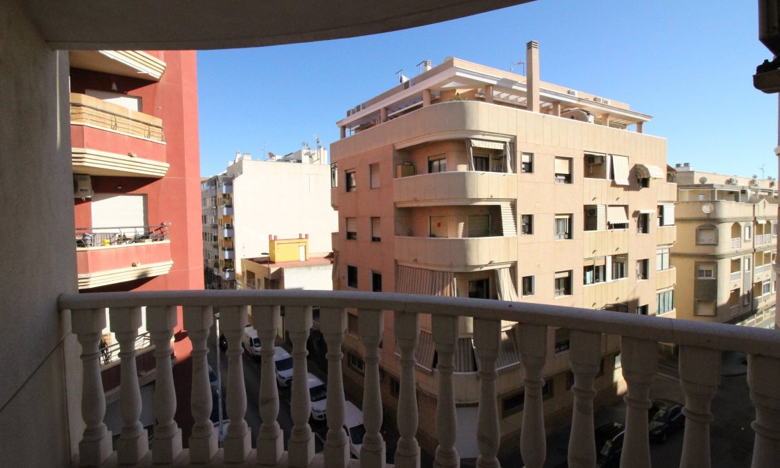 Használt Ingatlanok - Apartman -
Torrevieja - Centrum