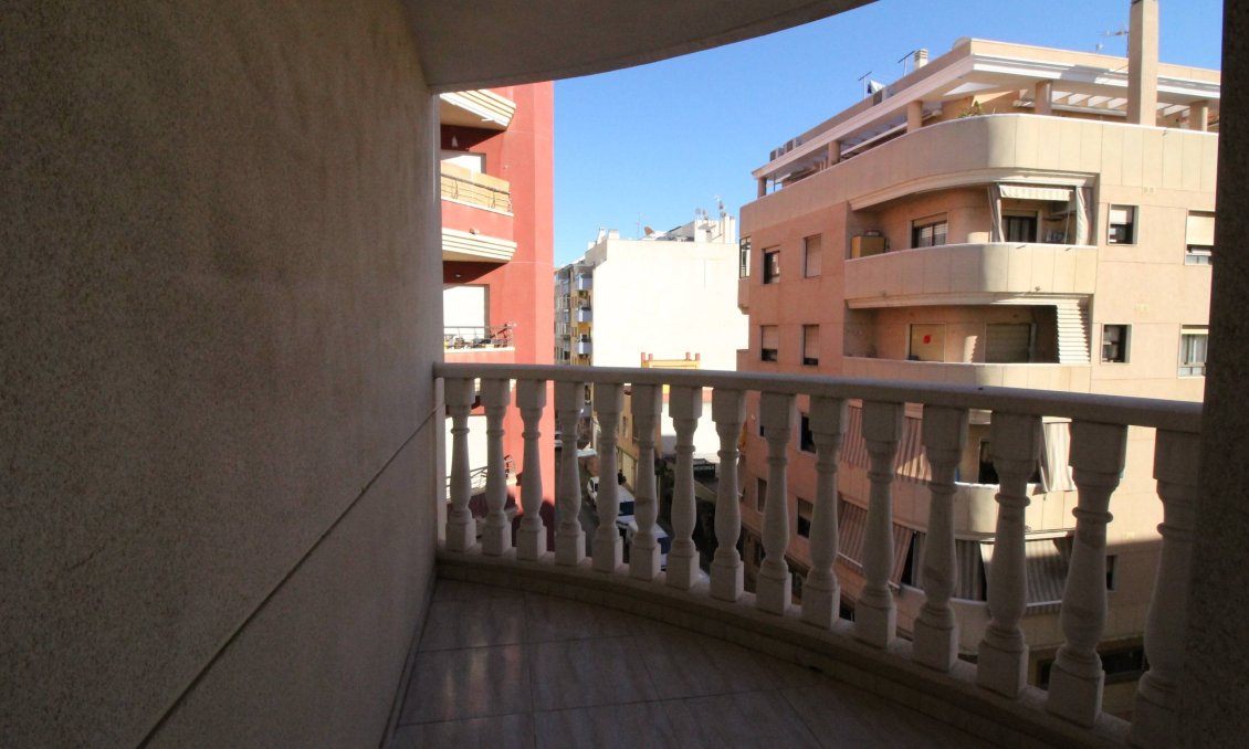 Használt Ingatlanok - Apartman -
Torrevieja - Centrum