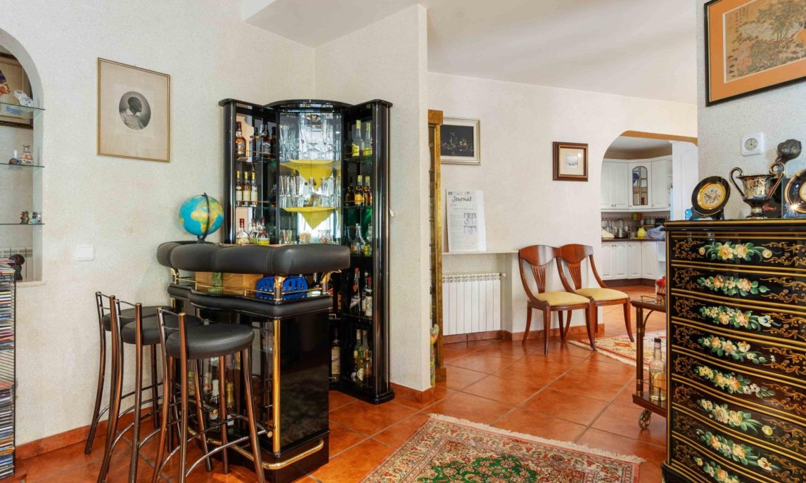 Resale - Villa -
Cabo Roig - Muy Cerca De La Playa