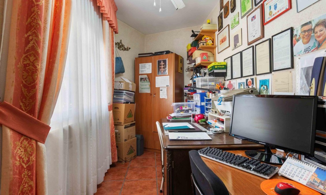 Resale - Villa -
Cabo Roig - Muy Cerca De La Playa