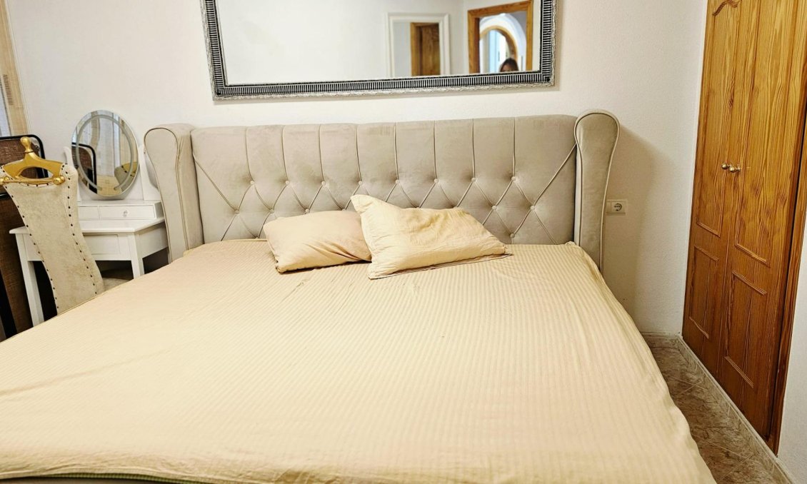 Resale - Apartment -
Torrevieja - Nueva Torrevieja