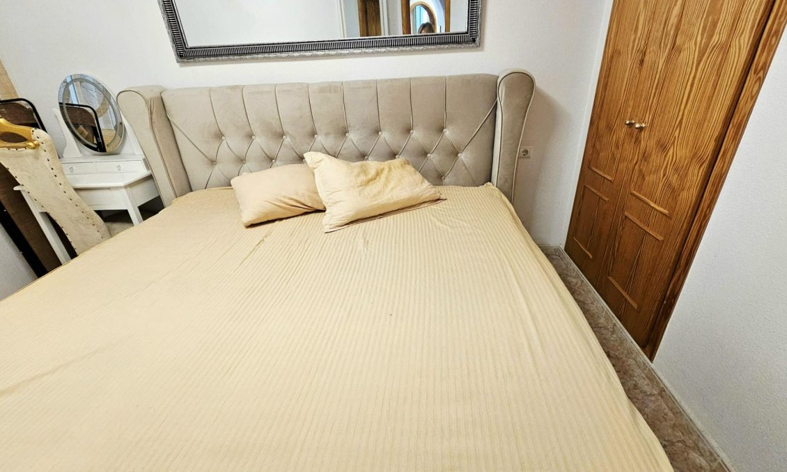 Resale - Apartment -
Torrevieja - Nueva Torrevieja