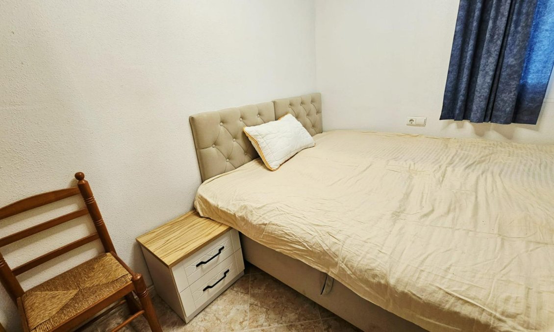 Resale - Apartment -
Torrevieja - Nueva Torrevieja