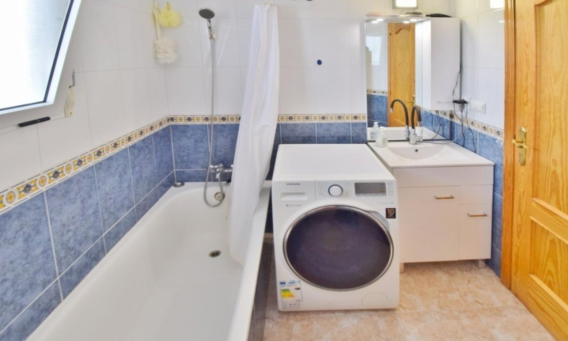 Resale - Apartment -
Torrevieja - Nueva Torrevieja
