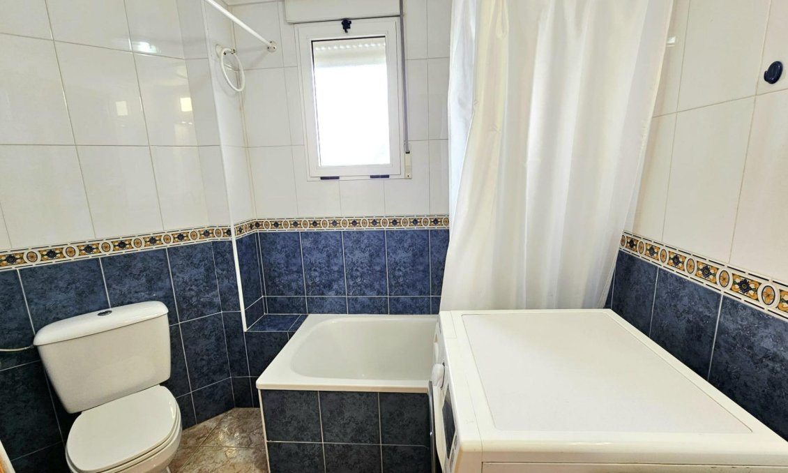 Resale - Apartment -
Torrevieja - Nueva Torrevieja