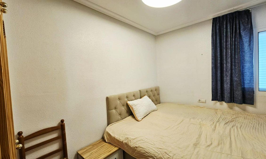 Resale - Apartment -
Torrevieja - Nueva Torrevieja