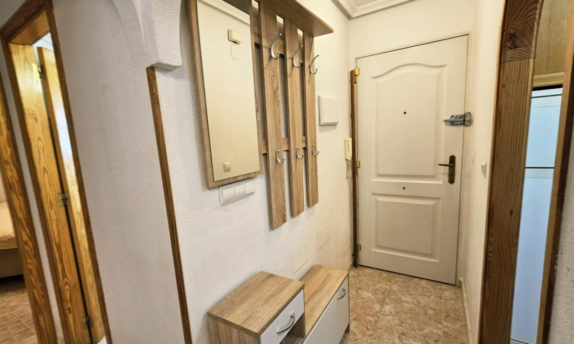 Resale - Apartment -
Torrevieja - Nueva Torrevieja