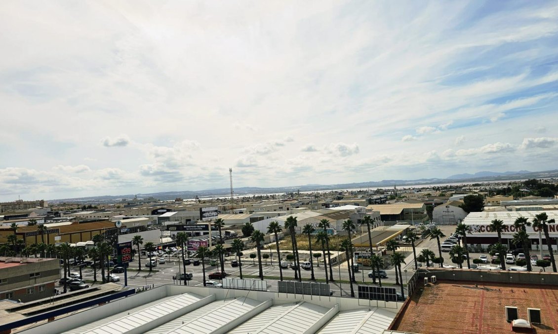 Resale - Apartment -
Torrevieja - Nueva Torrevieja
