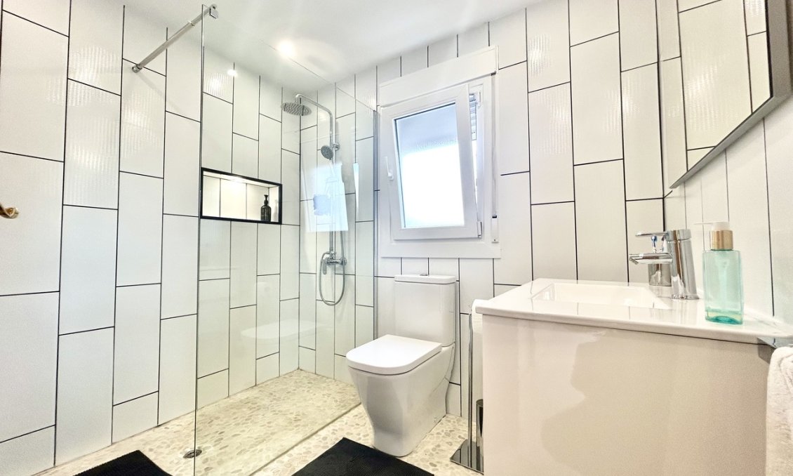 Resale - Villa -
Catral - Costa Blanca