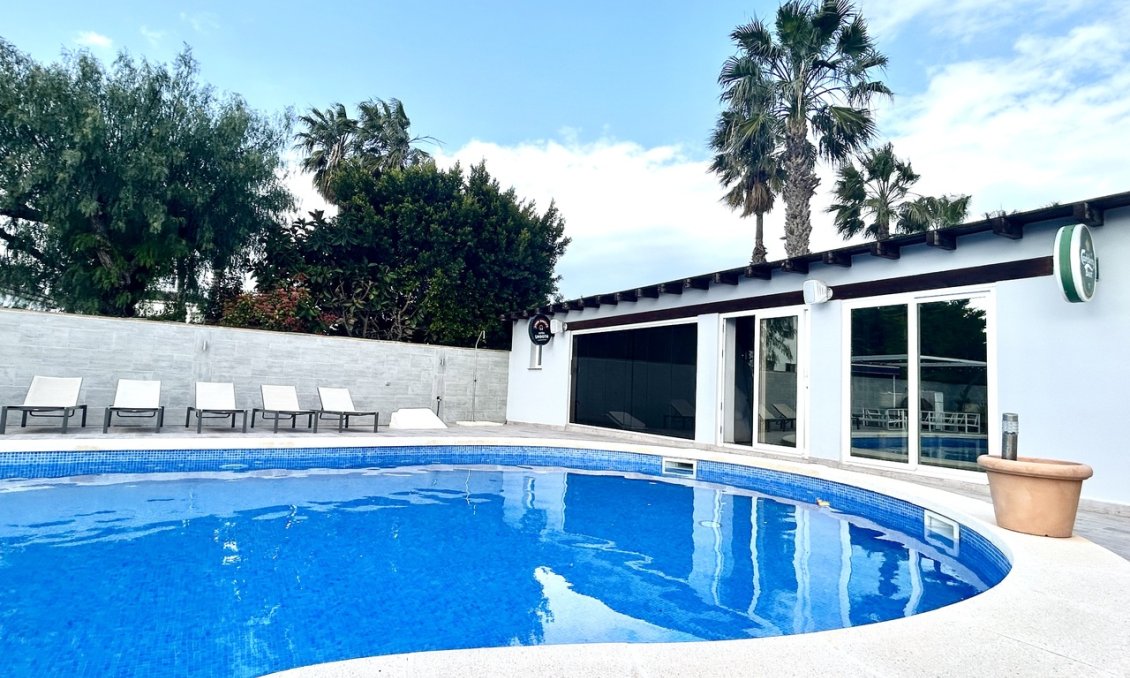 Resale - Villa -
Catral - Costa Blanca