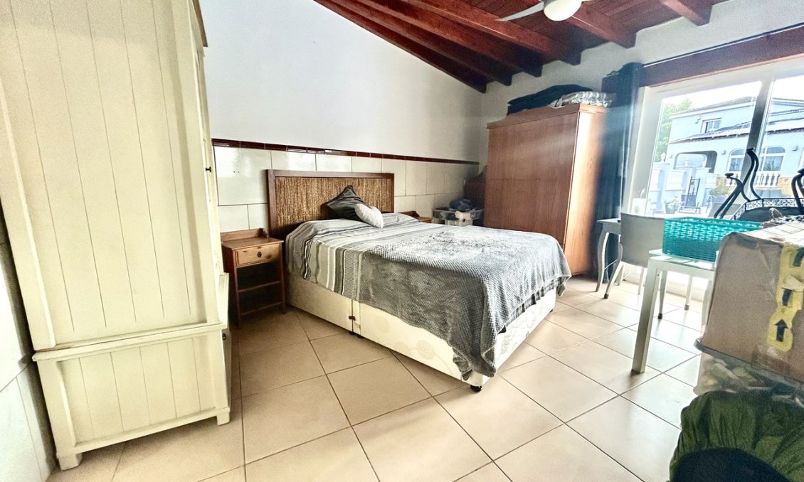 Resale - Villa -
Catral - Costa Blanca