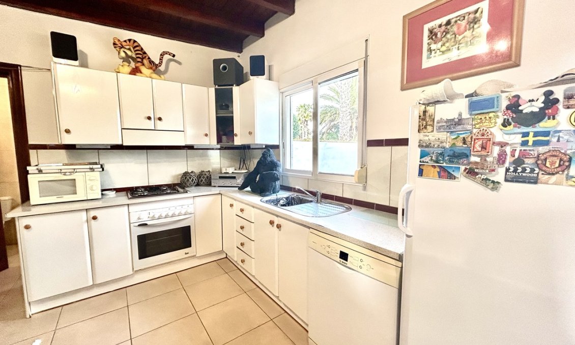 Resale - Villa -
Catral - Costa Blanca