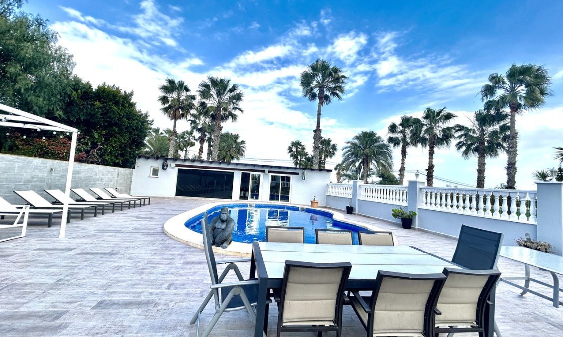 Resale - Villa -
Catral - Costa Blanca