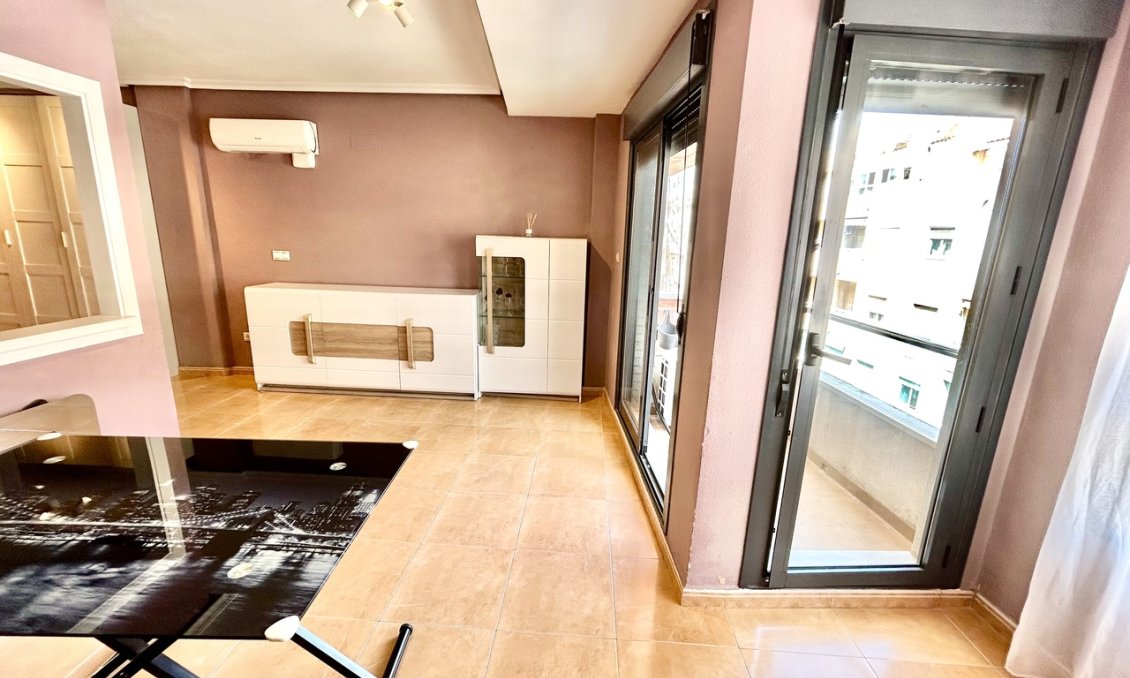 Wiederverkauf - Wohnung -
Torrevieja - Costa Blanca