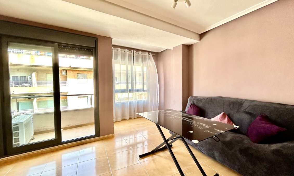 Wiederverkauf - Wohnung -
Torrevieja - Costa Blanca