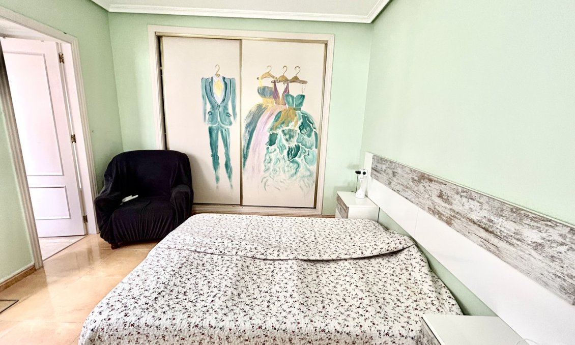 Wiederverkauf - Wohnung -
Torrevieja - Costa Blanca
