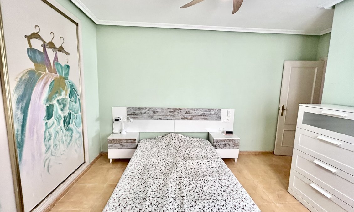 Wiederverkauf - Wohnung -
Torrevieja - Costa Blanca