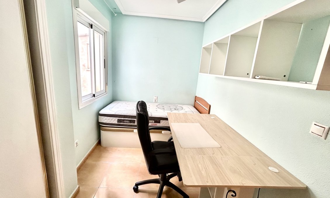 Wiederverkauf - Wohnung -
Torrevieja - Costa Blanca