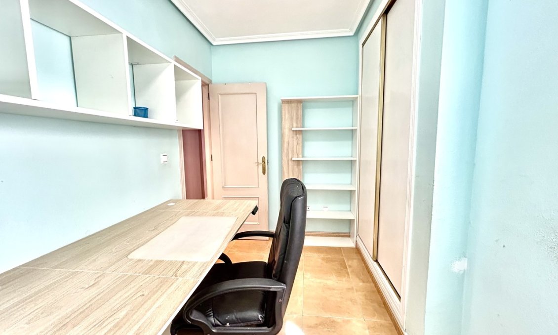 Wiederverkauf - Wohnung -
Torrevieja - Costa Blanca