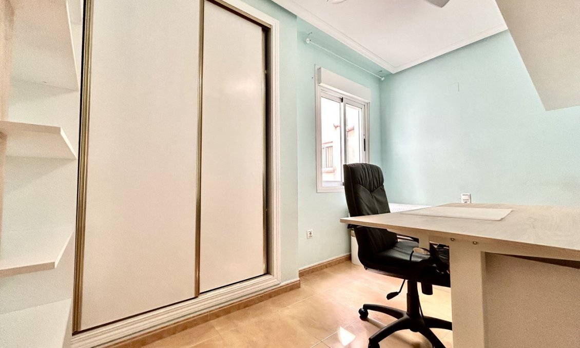 Wiederverkauf - Wohnung -
Torrevieja - Costa Blanca