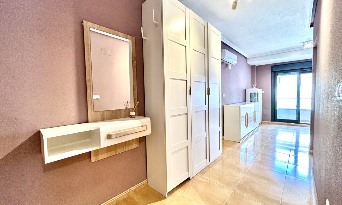 Wiederverkauf - Wohnung -
Torrevieja - Costa Blanca