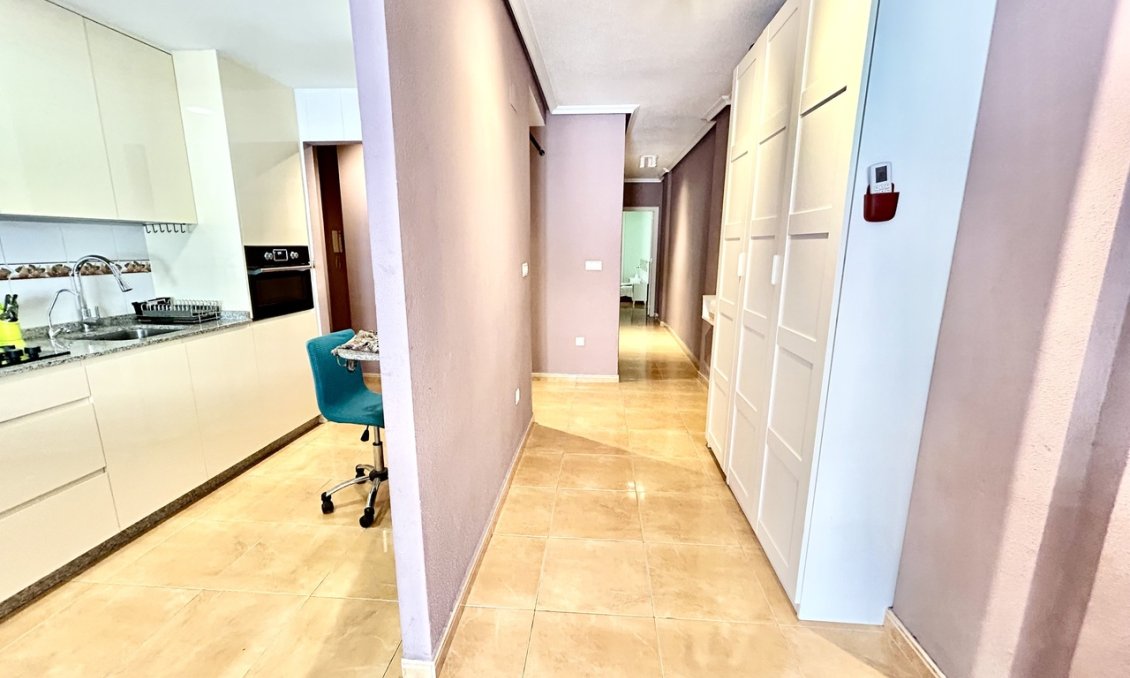 Wiederverkauf - Wohnung -
Torrevieja - Costa Blanca