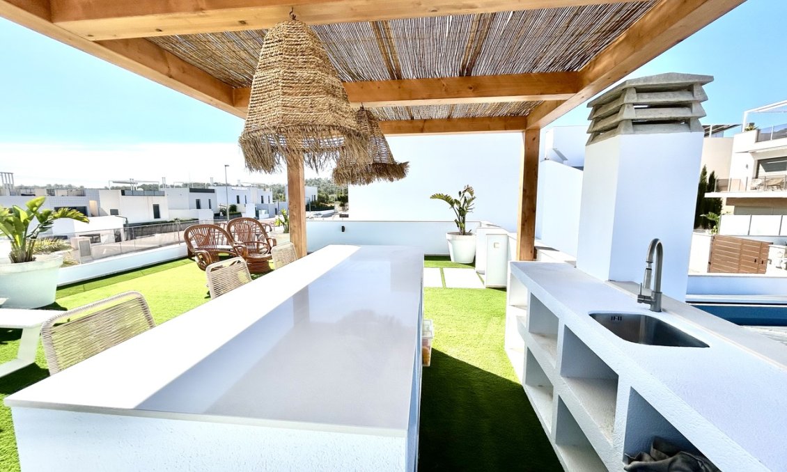 Wiederverkauf - Villa -
Las Filipinas - Inland