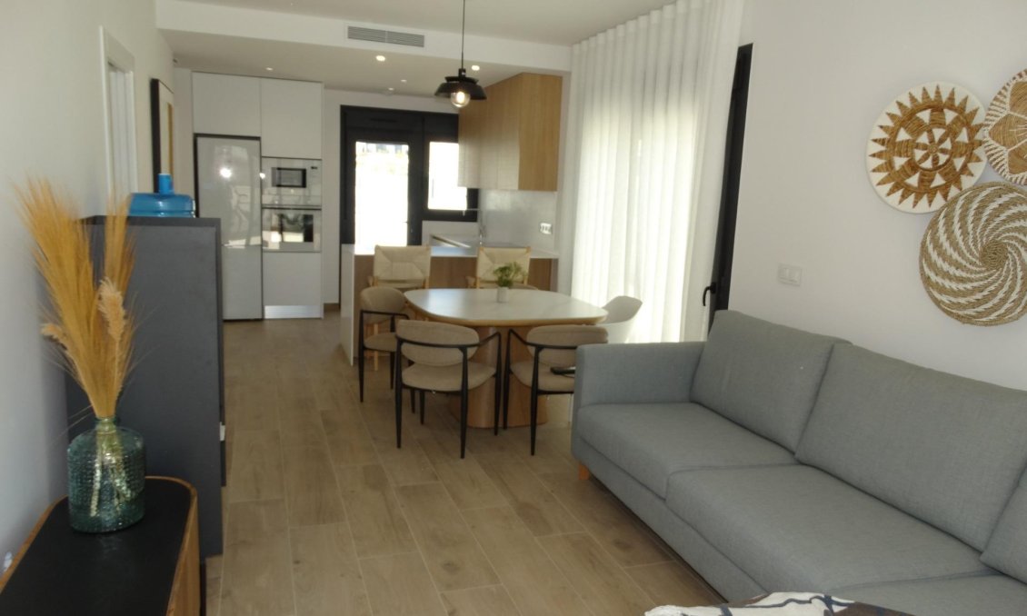 Obra nueva - Bungalow -
Pilar de la Horadada - pueblo