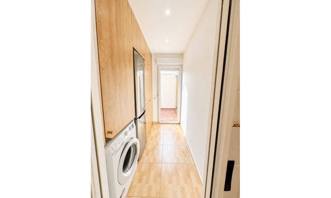 Resale - Villa -
Torrevieja - Costa Blanca