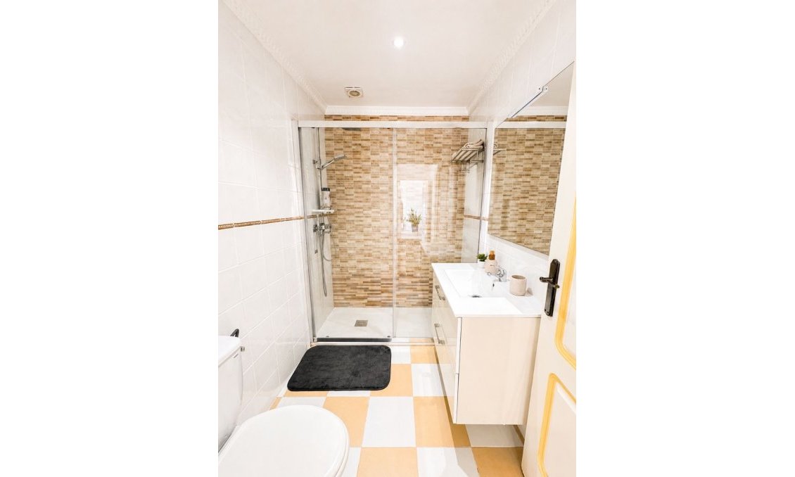 Resale - Villa -
Torrevieja - Costa Blanca
