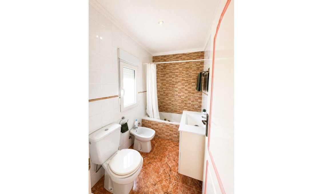 Resale - Villa -
Torrevieja - Costa Blanca
