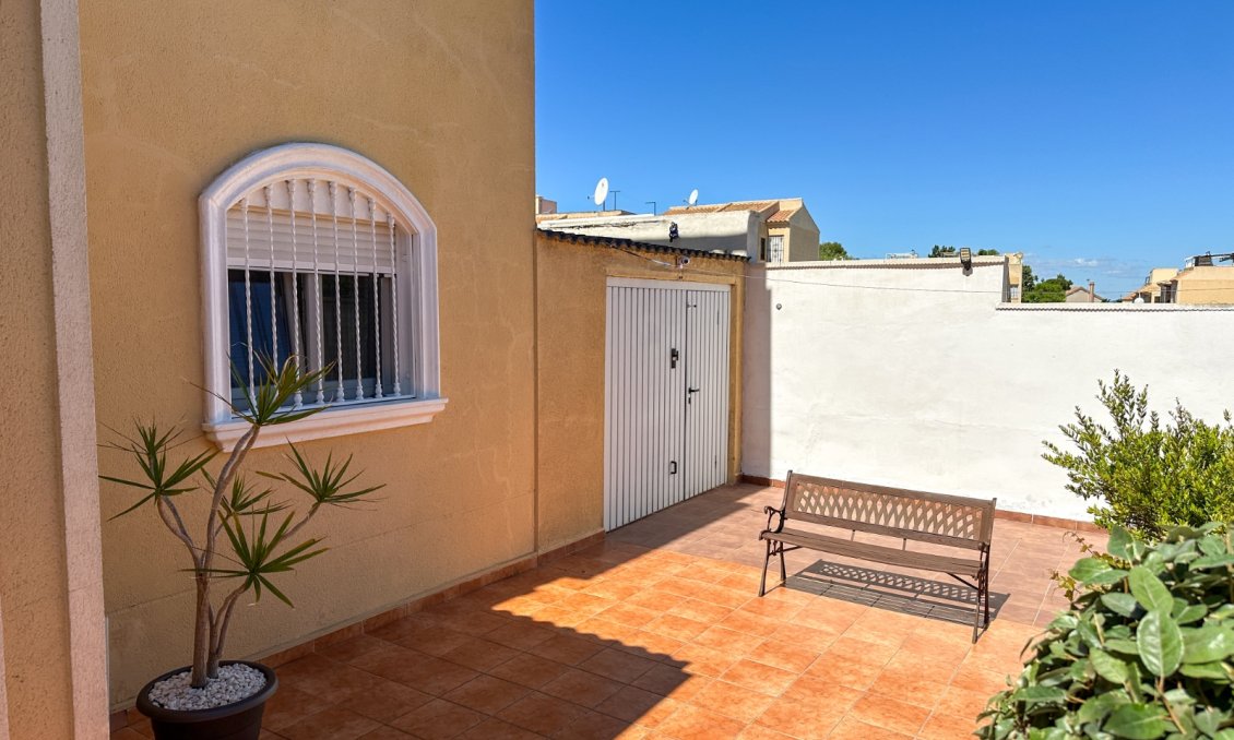 Resale - Villa -
Torrevieja - Costa Blanca