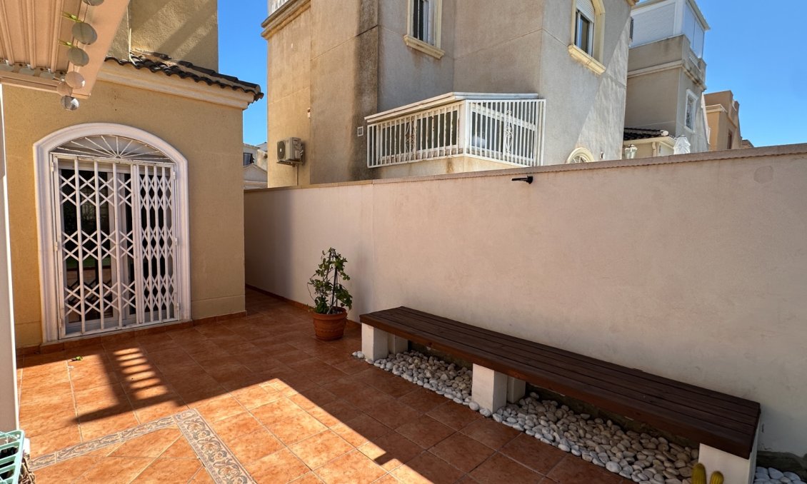 Resale - Villa -
Torrevieja - Costa Blanca