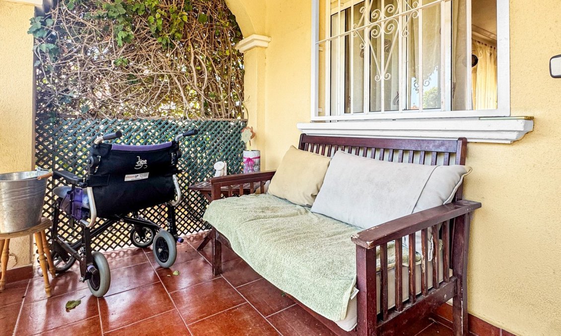 Resale - Bungalow -
Orihuela Costa - Costa Blanca