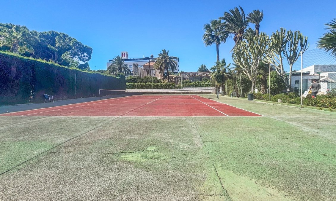 Resale - Bungalow -
Torrevieja - Costa Blanca