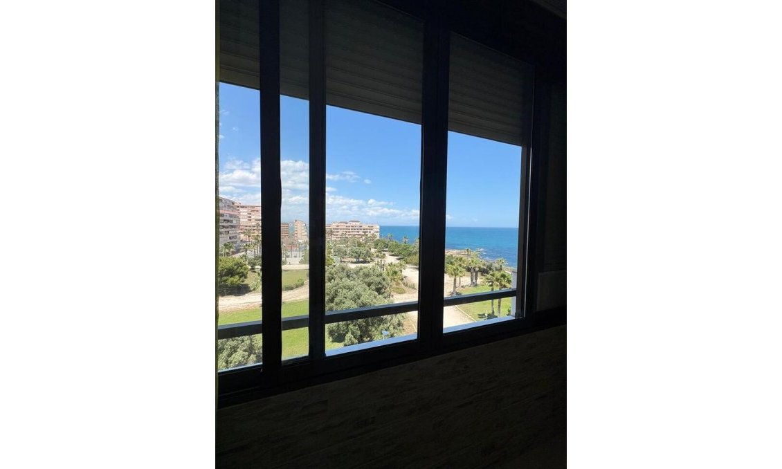 Resale - Apartment -
Torrevieja - Cabo Cervera
