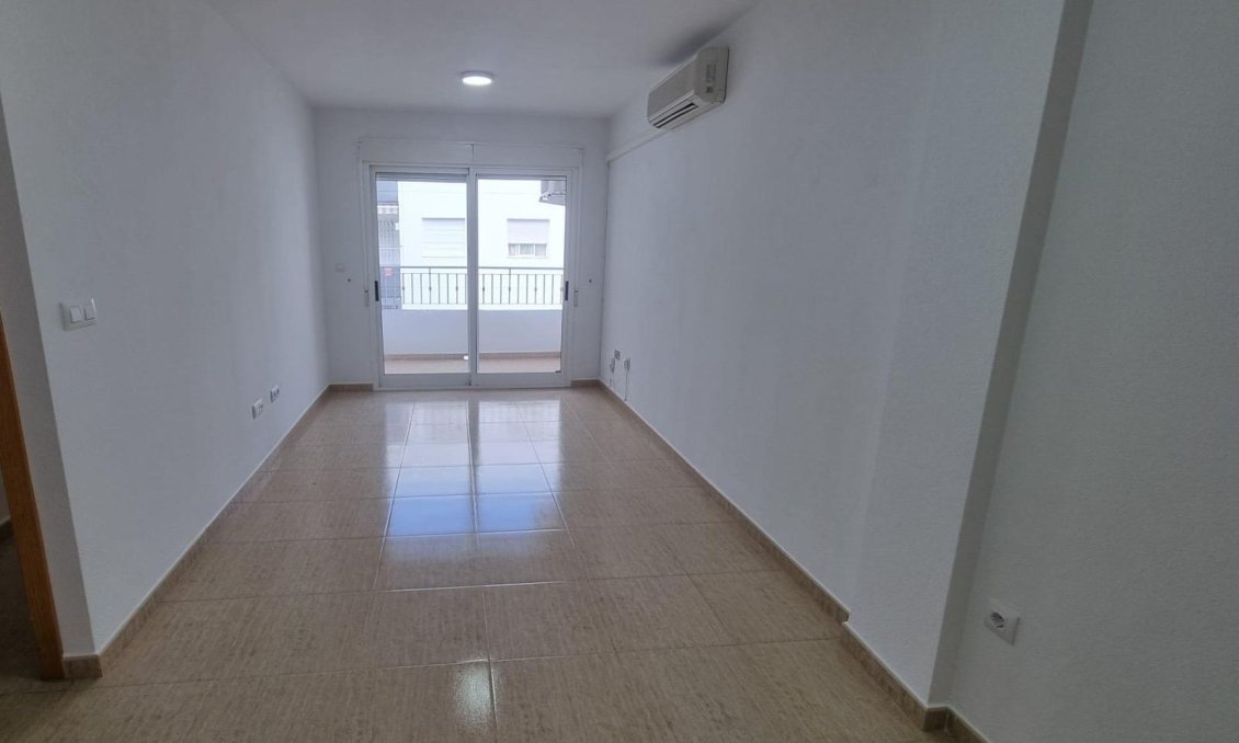Resale - Apartment -
Torrevieja - El Molino