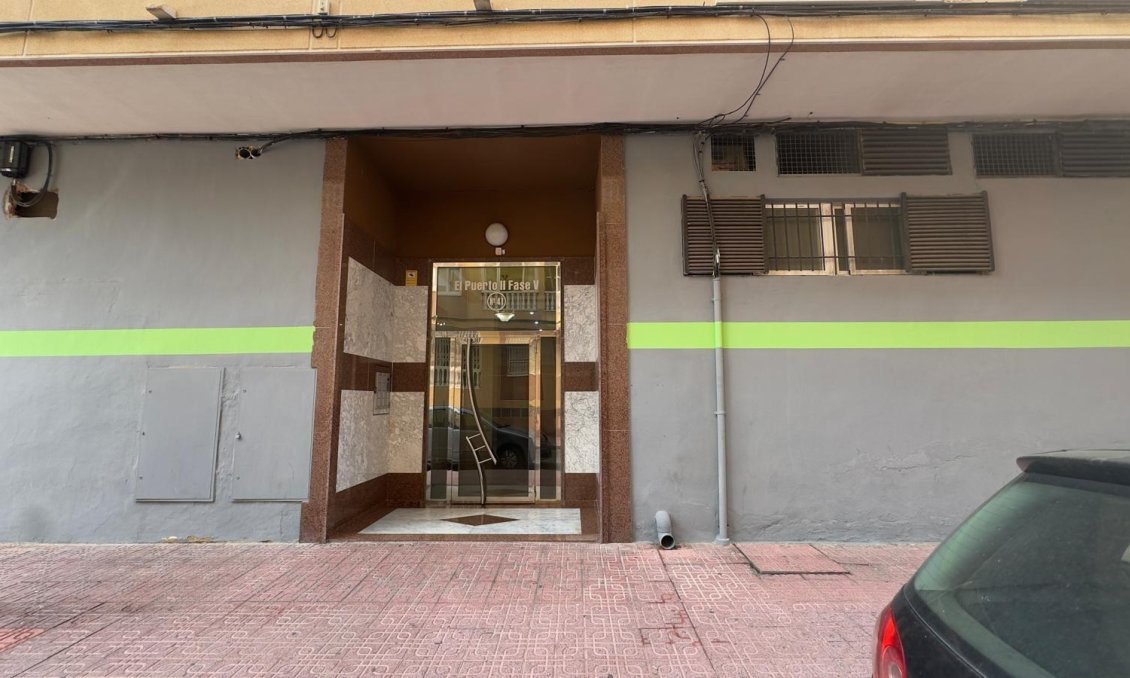 Revânzare - Apartament -
Torrevieja - Centro