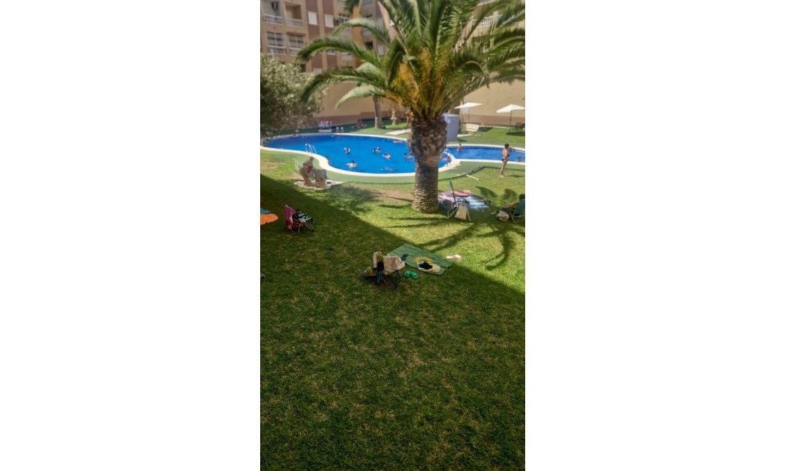 Revânzare - Apartament -
Torrevieja - Centro