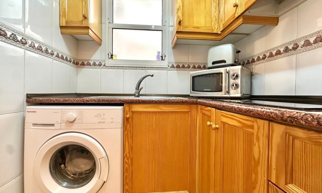 Revânzare - Apartament -
Torrevieja - Centro