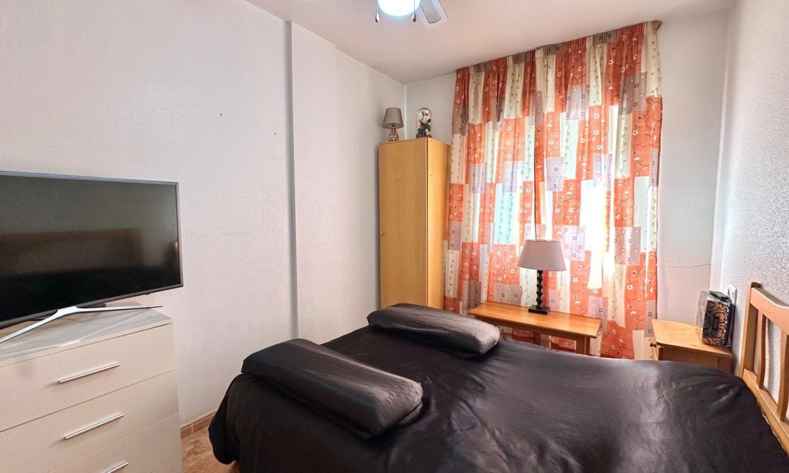 Revânzare - Apartament -
Torrevieja - Centro