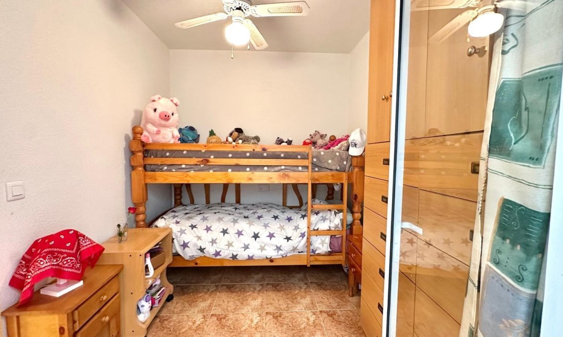 Revânzare - Apartament -
Torrevieja - Centro
