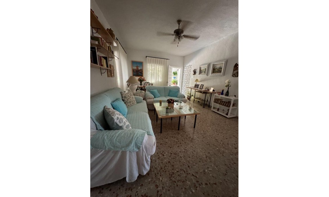 Használt Ingatlanok - Villa -
Albatera - Partida Lomas