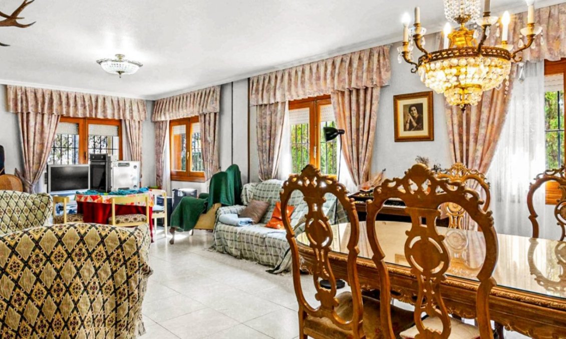 Resale - Villa -
Torrevieja - Costa Blanca