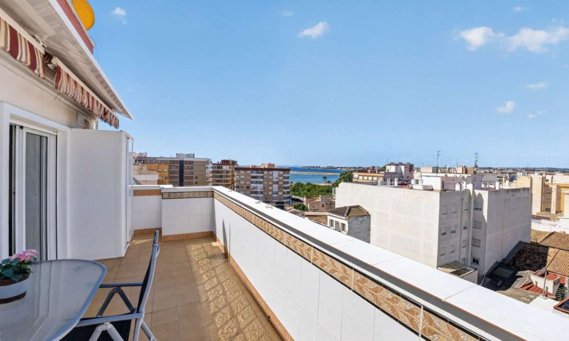 Resale - Apartment -
Torrevieja - Costa Blanca